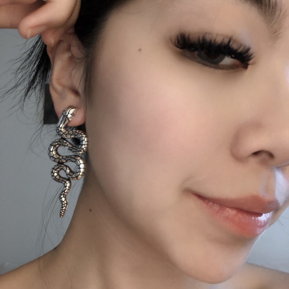 Snake Earring - Picture 3 of 4